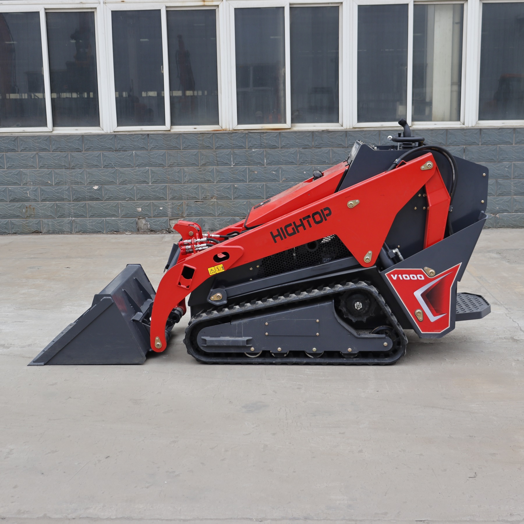 Мини-погрузчик Hightop HT-V1000 (Kubota 902)