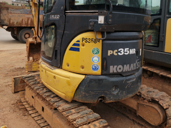 Komatsu PC35MR-2 гусеничный экскаватор