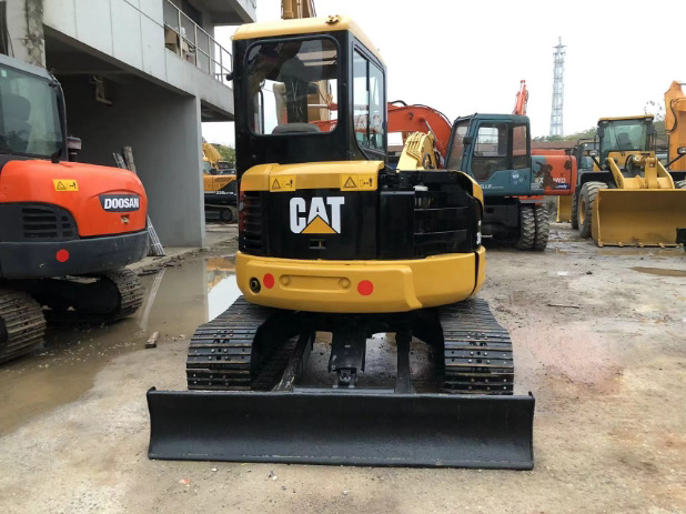 Caterpillar 304CR гусеничный экскаватор б/у